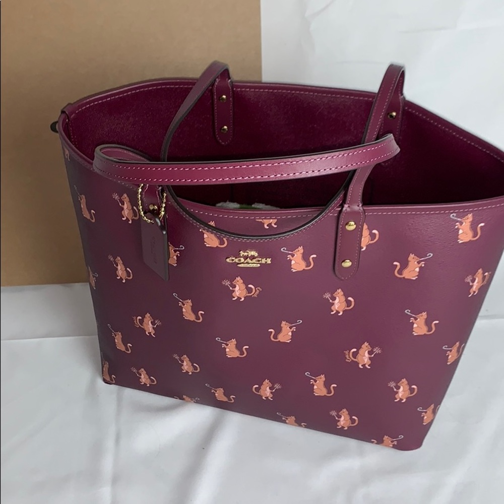 PRTY CAT REV CTY Reversible Tote